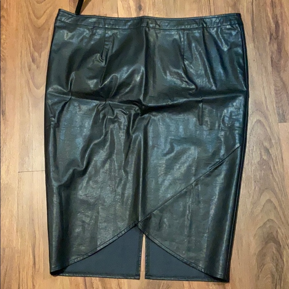 Leather skirt